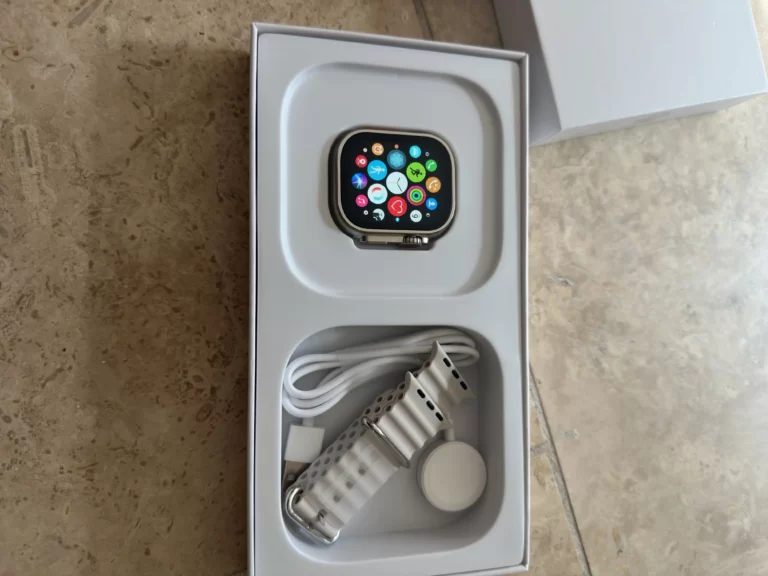 W26 Pro Max Smartwatch + Earpods photo review