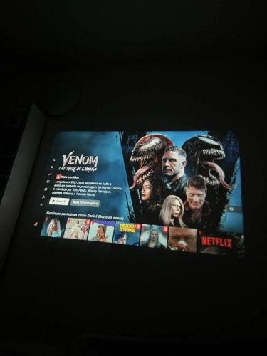 4K Android 11 Portable Projector – HY300 Smart Home Theater & Outdoor Cinema photo review