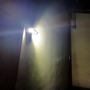 SolarGuard™ Pro — Smart Solar Motion Security Light (IP65 Waterproof, 1050 Lumens, Adjustable 3-Head Design) photo review