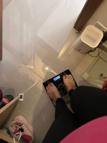 Smart Bluetooth Body Scale for Full Body Metrics and Progress Tracking photo review