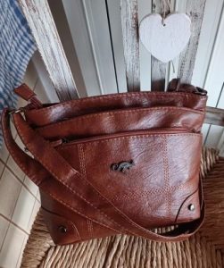 Vintage Leather Crossbody Bag, Multi-Pocket Elegant Shoulder Purse photo review